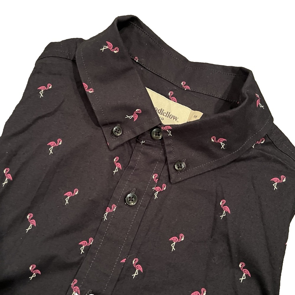 Goodfellow Flamingo Men's Medium Button Down Short‎ Sleeve Shirt Front Pocket